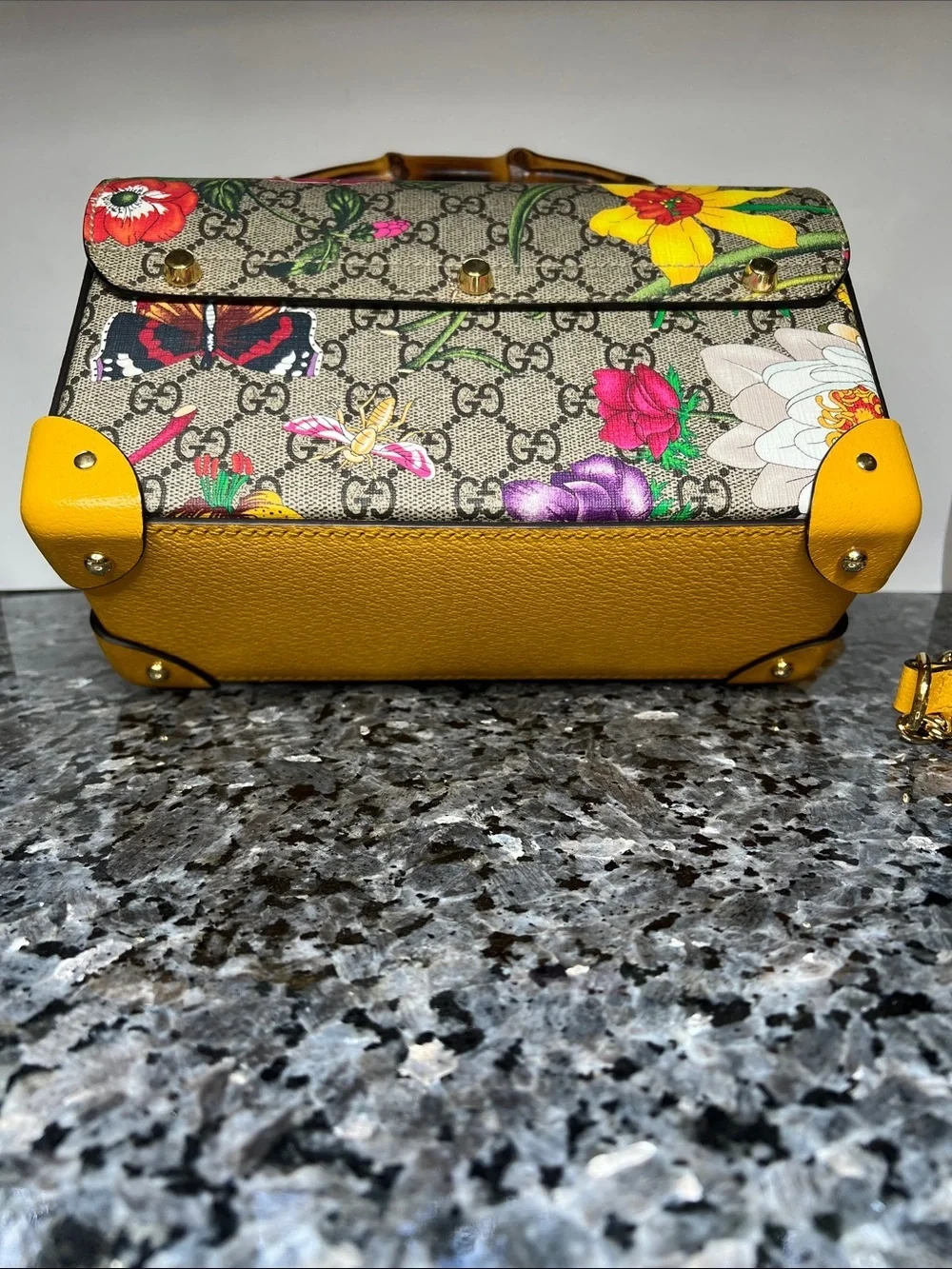 Gucci GG Flora Small Padlock Bamboo Bag Floral Coated Canvas and Yellow Leather - Picture 7 of 16